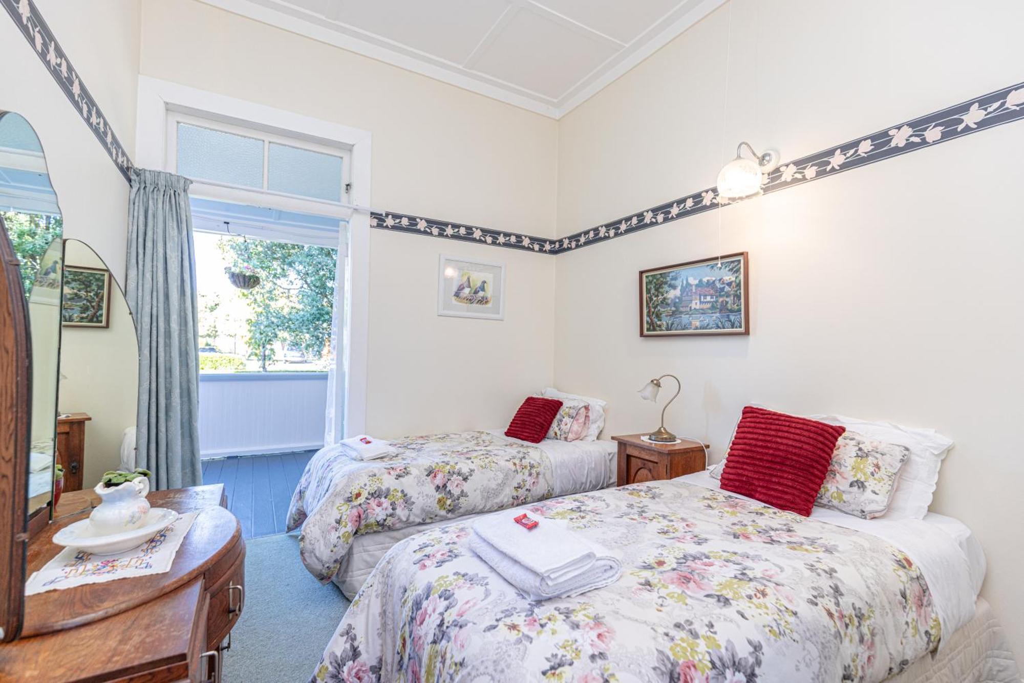 Braemar House B&B And Yha Hostel Whanganui Ngoại thất bức ảnh
